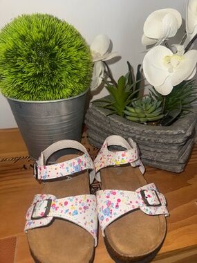 MIA Kids Little-Maia White Paint Splatter Double Buckle Sandals Size 8